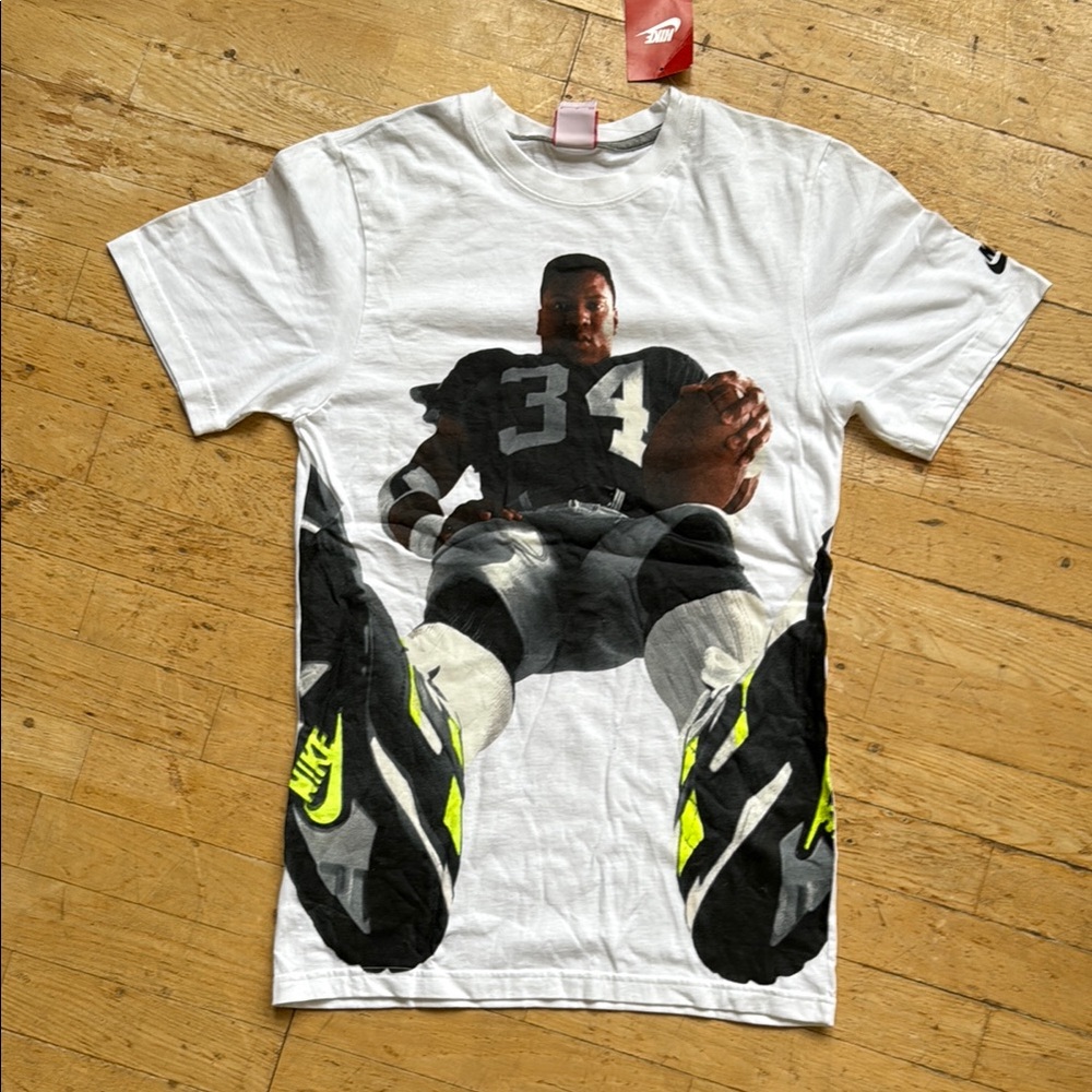 Vintage Nike Bo Knows Raiders Size Small T-shirt